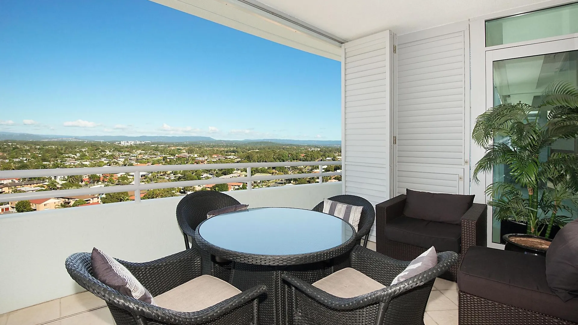 Grand Apartments Gold Coast Australia