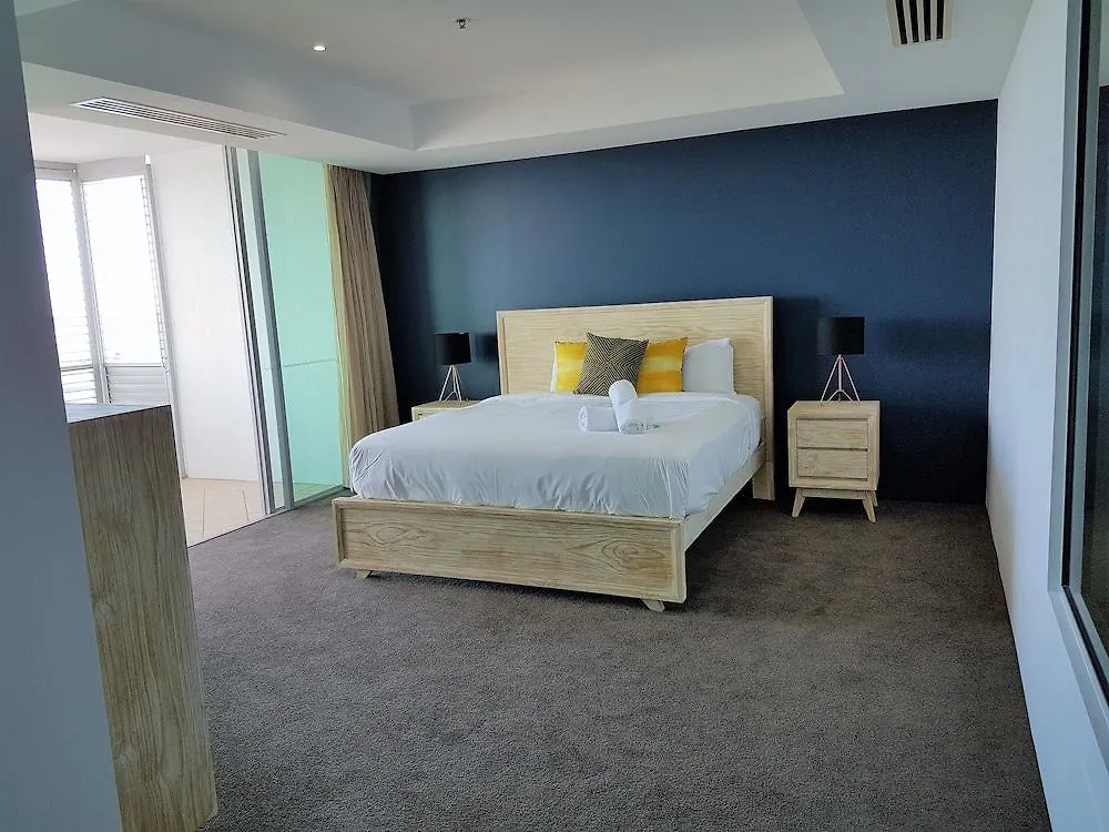 Grand Apartments Gold Coast 0*,  Australia
